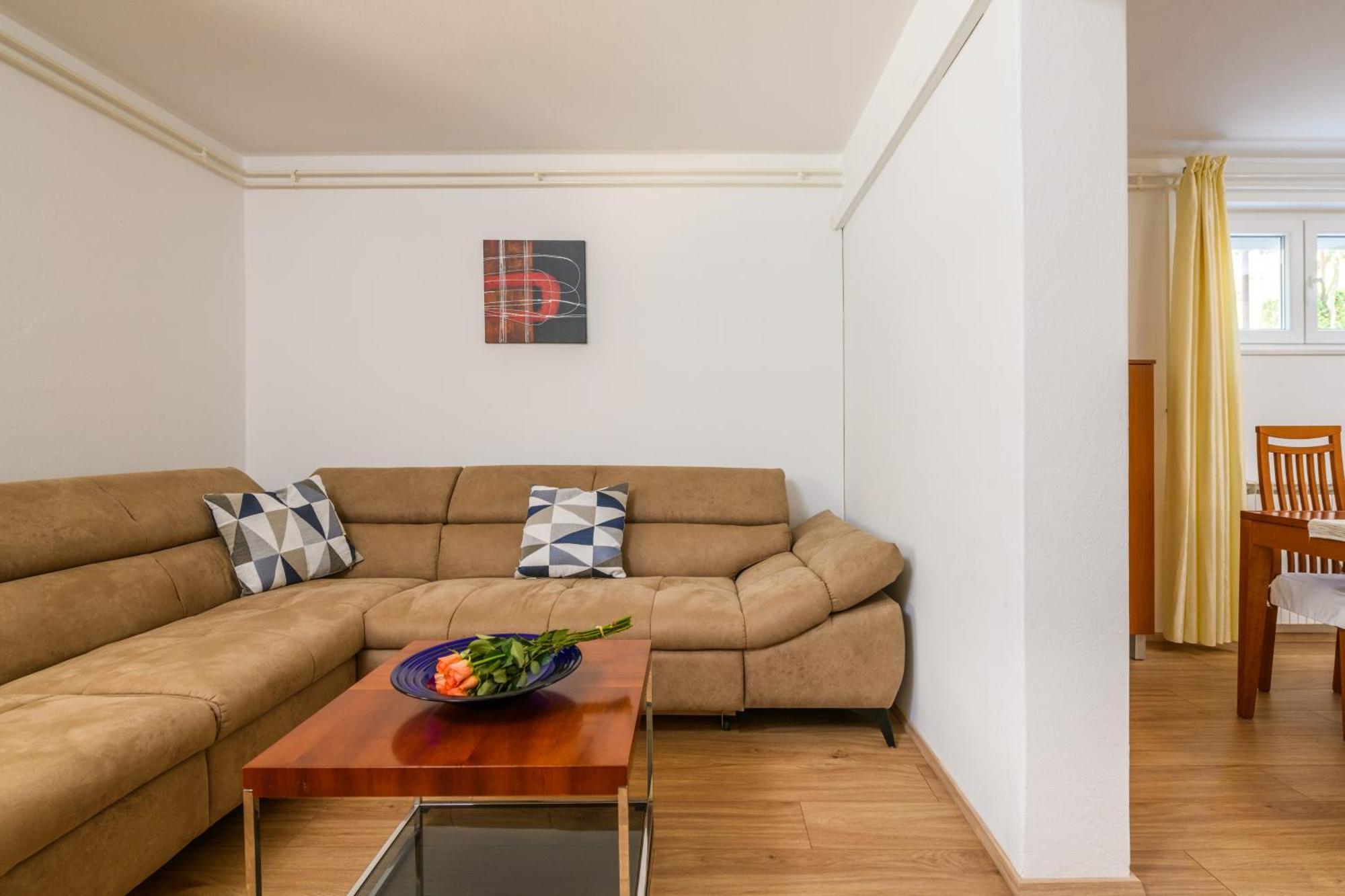 Krajcar Apartment Баньоле Екстериор снимка