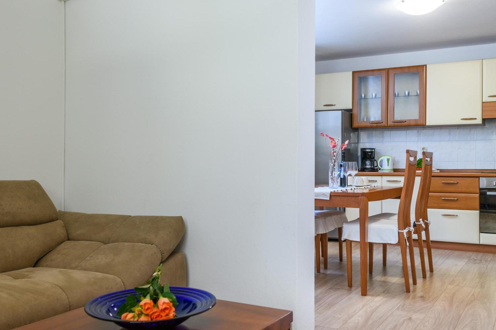 Krajcar Apartment Баньоле Екстериор снимка