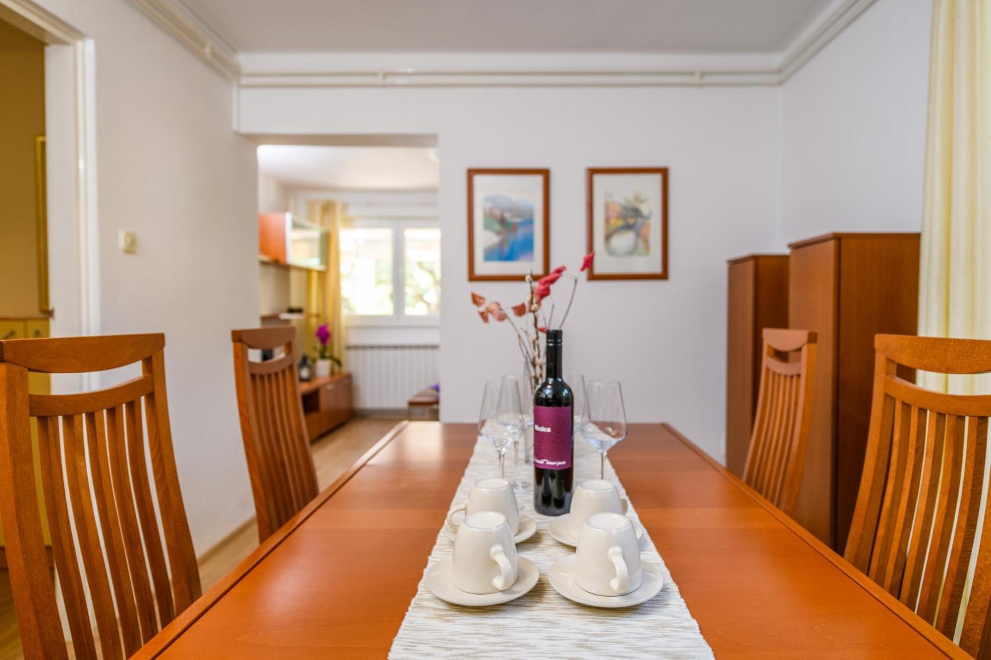 Krajcar Apartment Баньоле Екстериор снимка
